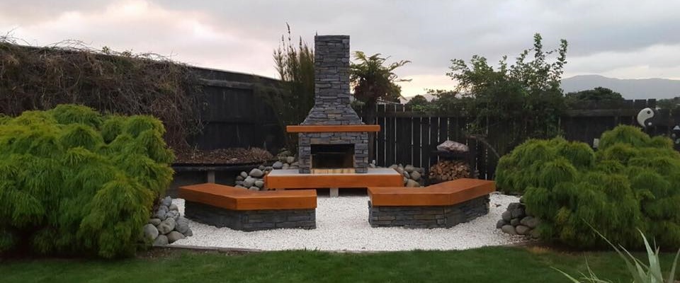 Looking for a fireplace for outdoor entertaining?